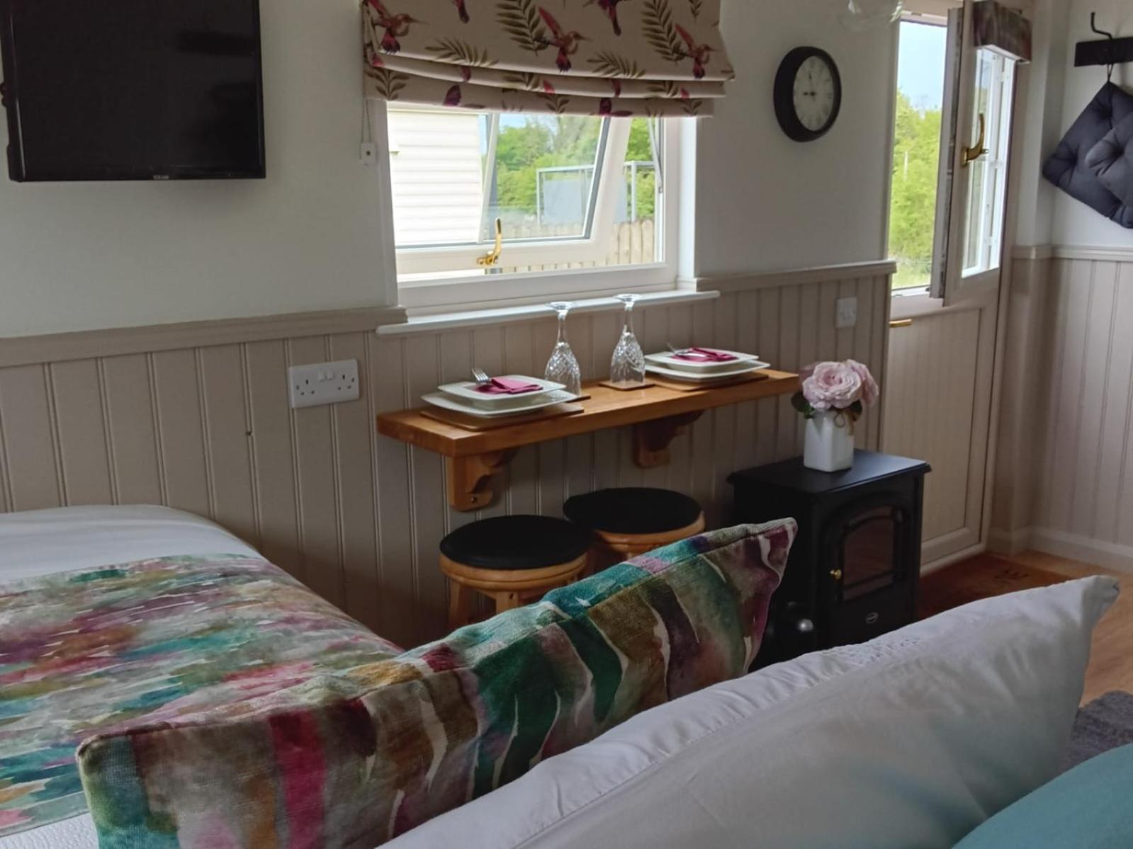 Shepherd Hut Bird Enniskillen, Fermanagh Экстерьер фото